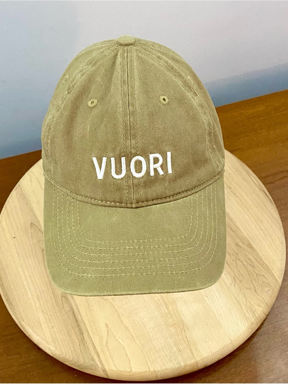 Vuori Adjustable Unisex Camel Brown Ball Cap Hat Adjustable Workout Athletic - Picture 7 of 12